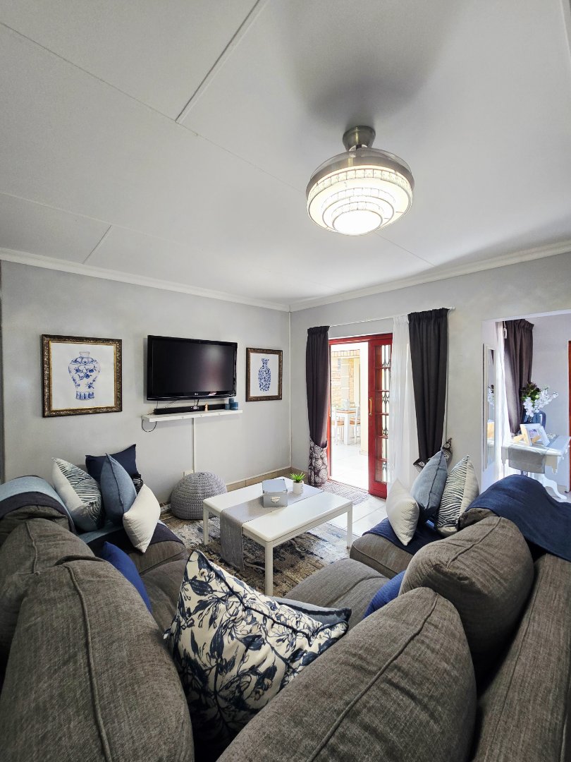 3 Bedroom Property for Sale in Flamwood North West